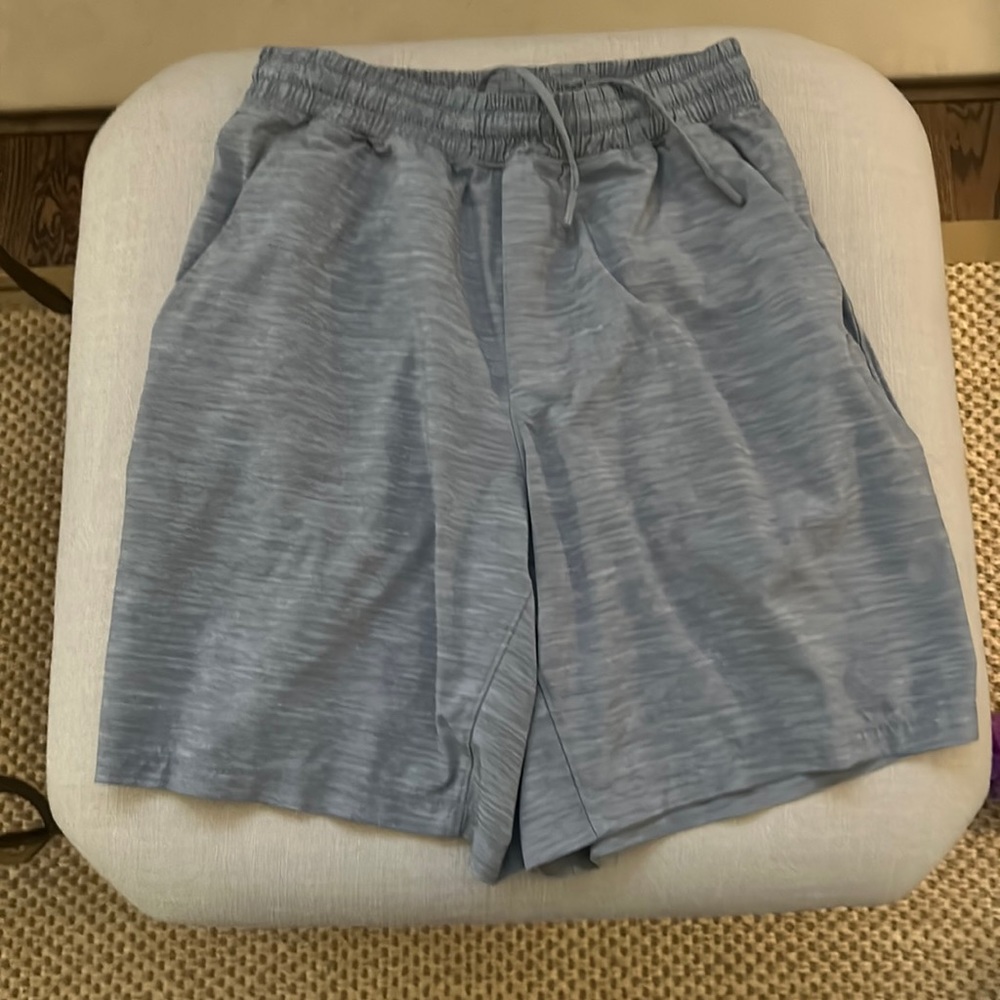 Lululemon Pace Breaker 7 inch shorts Grey